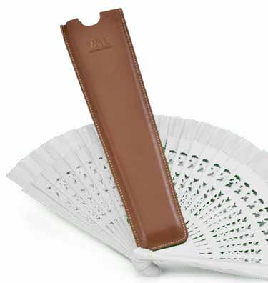 Abanico en Funda de Piel